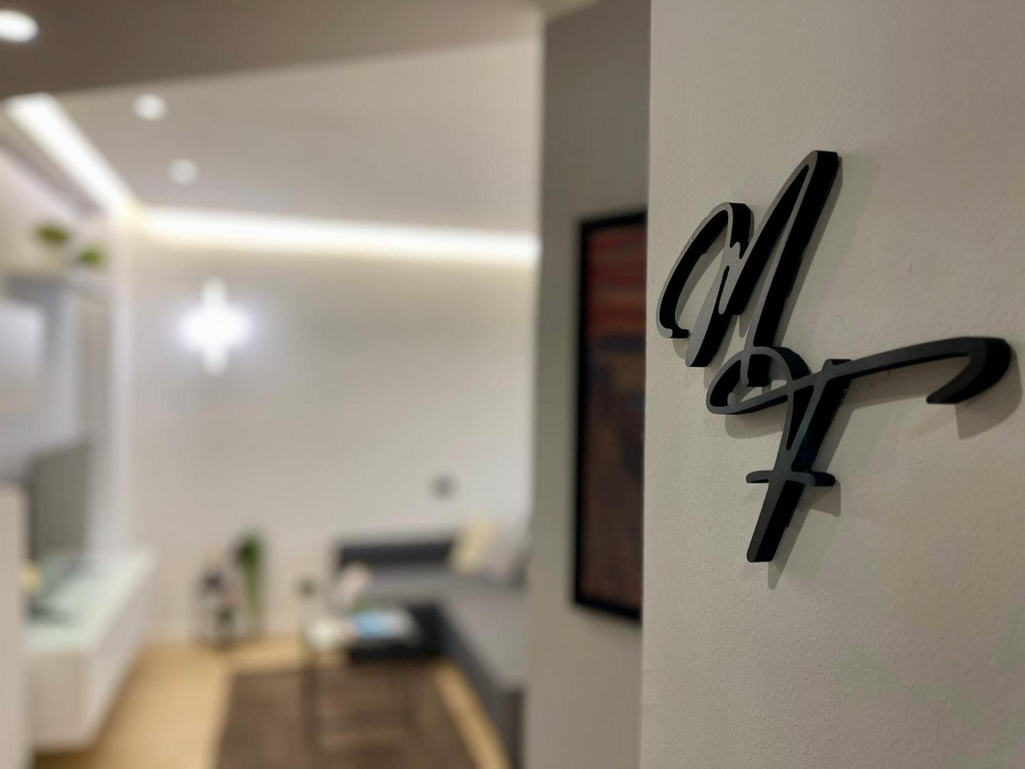 Luxury Downtown - Milan Mf Apartments Экстерьер фото